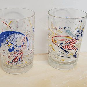 Mcdonald's 2000 Disney collectible glasses 2 piece set - used
